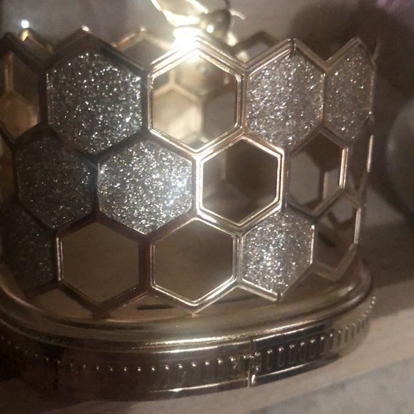 NWT HTF Very RARE Bath & Body Works Bee Hive Lotion/Soap Holder. Gold & Glitter - Picture 13 of 14